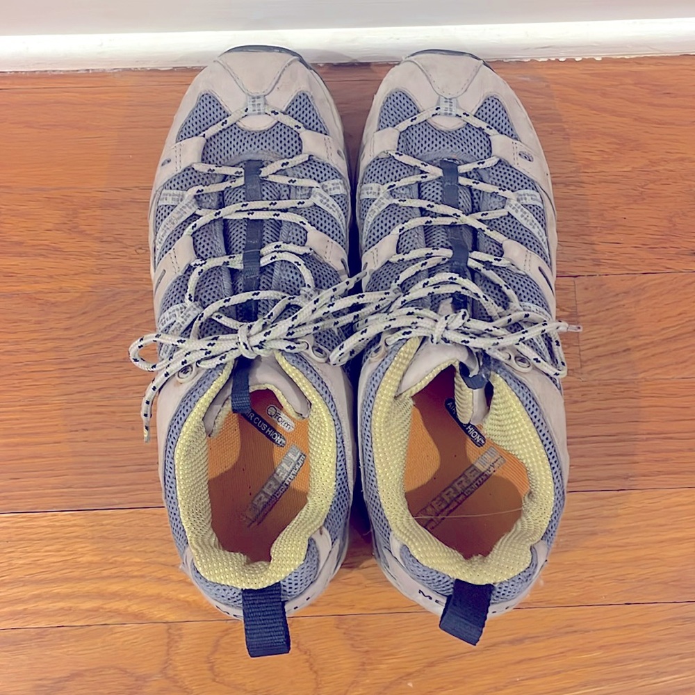 Merrell hiking sneaker